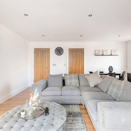 Апартаменти Luxurious 3-Bed Penthouse In Sheffield Handsworth Екстер'єр фото